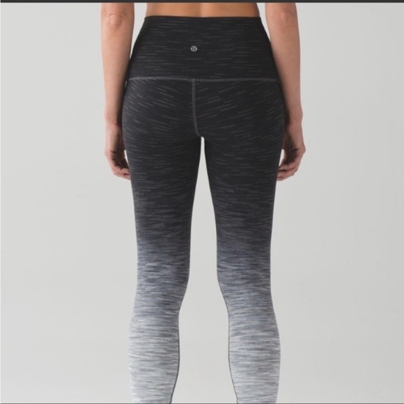 Sz6 Lululemon Hi-Rise Wunder Under Ombré Melange 31” grey/black leggings. EUC - Picture 3 of 11
